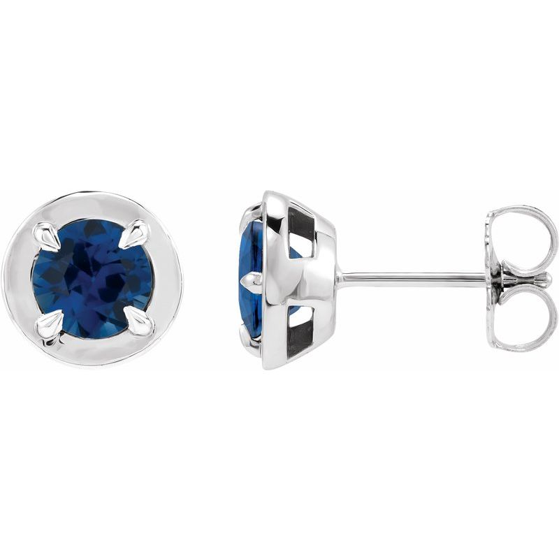 Round 4-Prong Claw Bezel-Style Stud Earrings