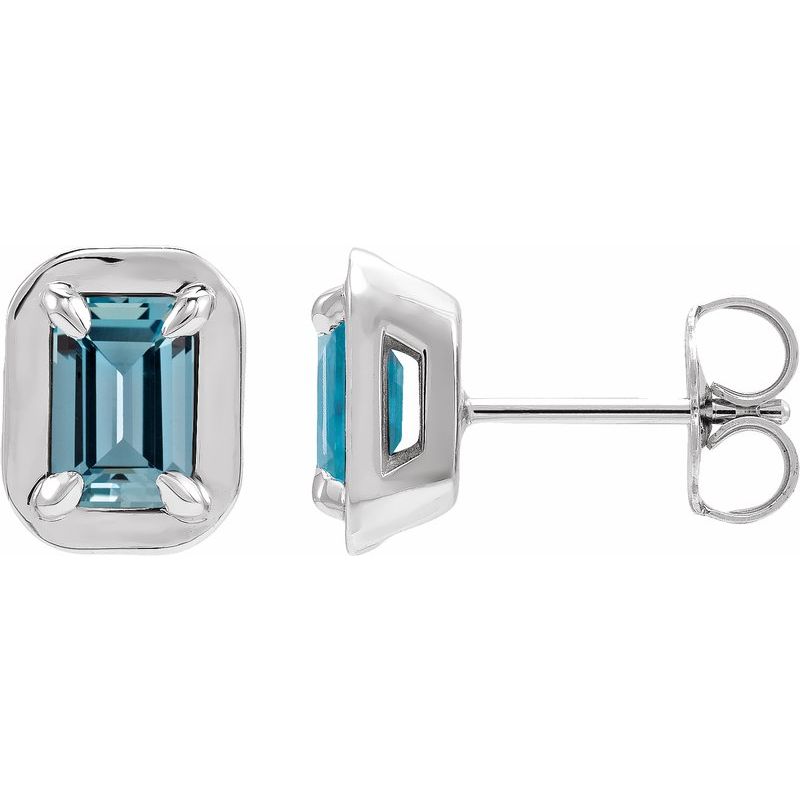 Round 4-Prong Claw Bezel-Style Stud Earrings